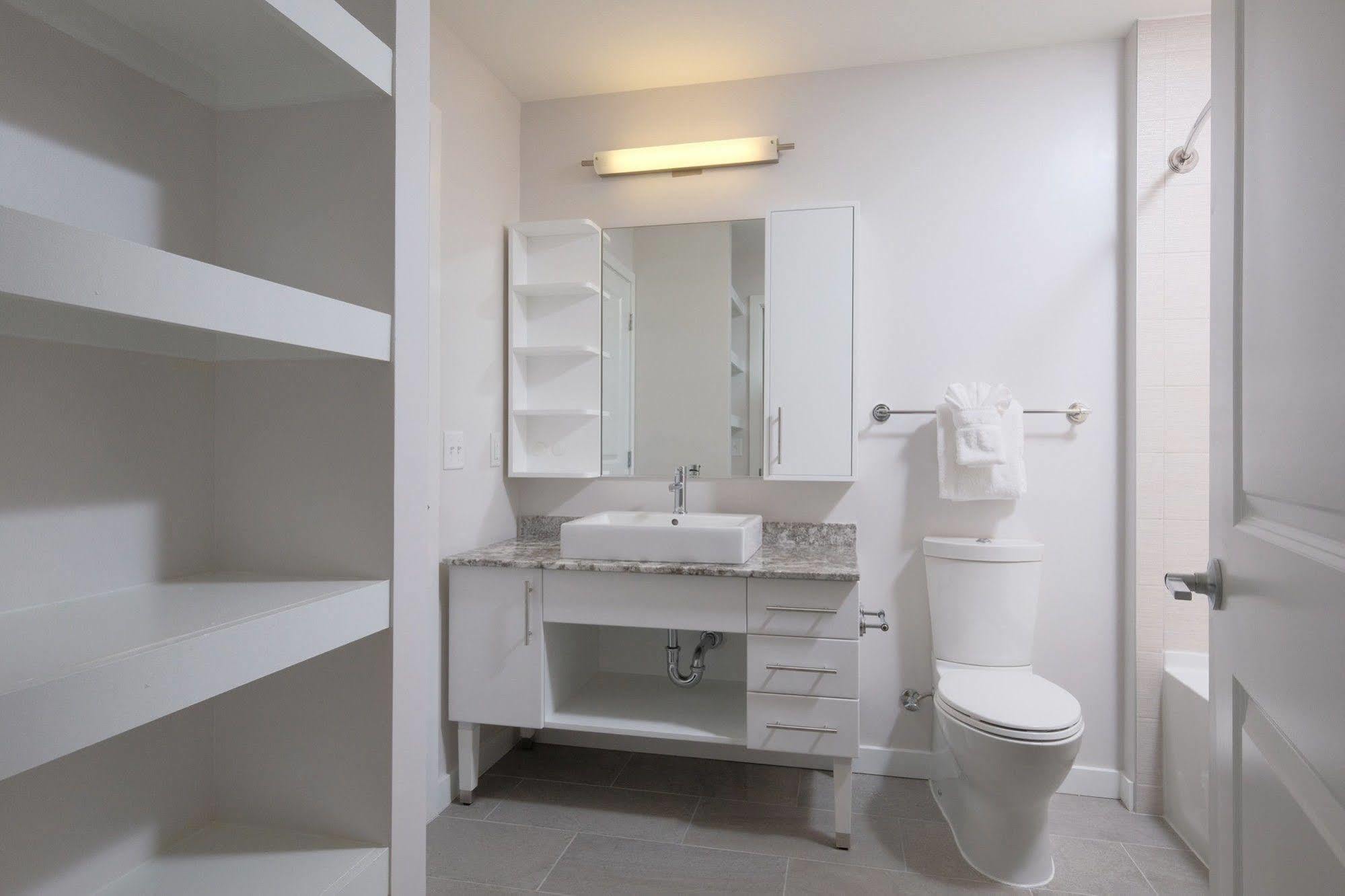 Global Luxury Suites In Downtown בת'סדה מראה חיצוני תמונה